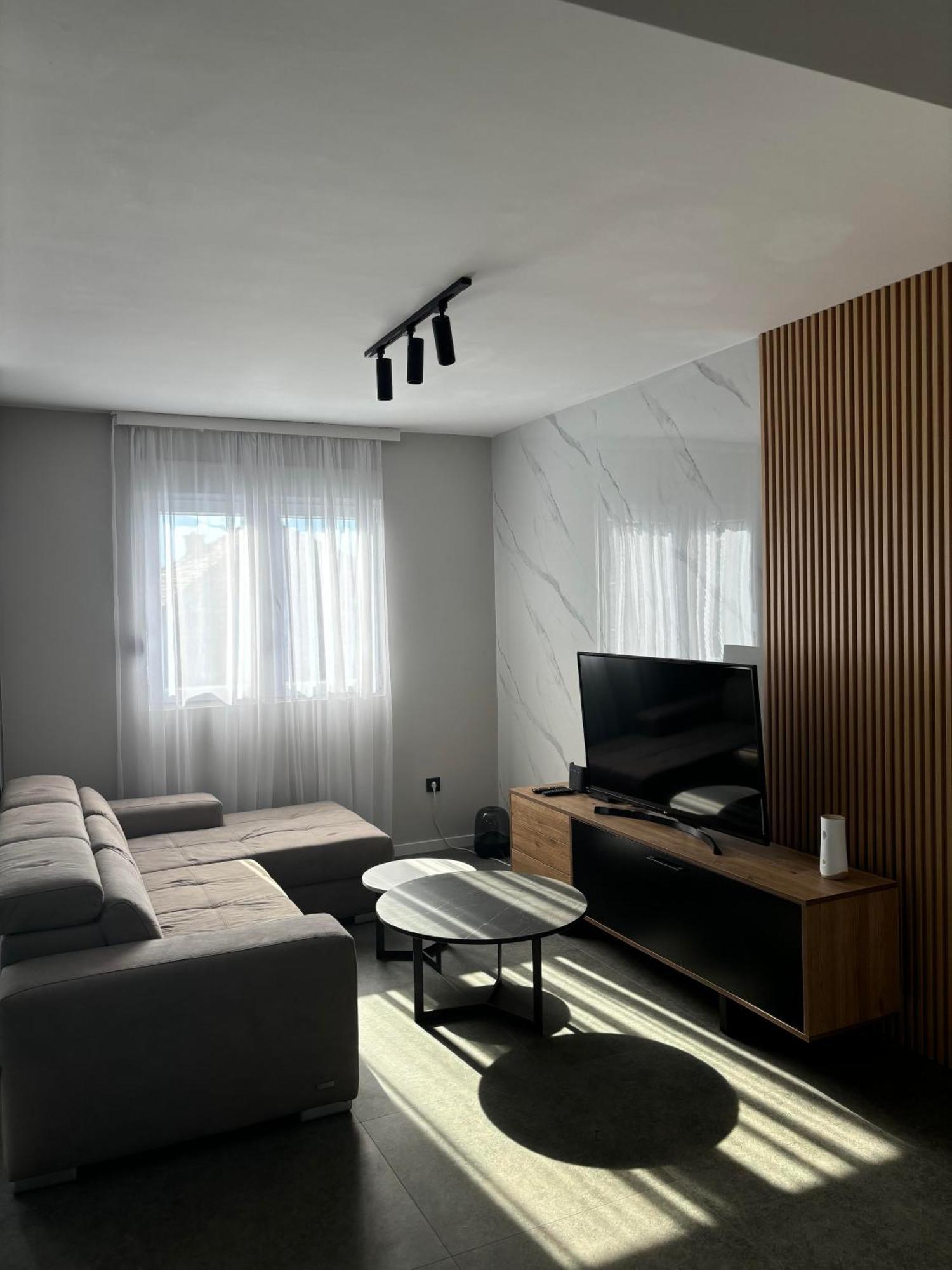 Apartments Luka Kotor Bagian luar foto